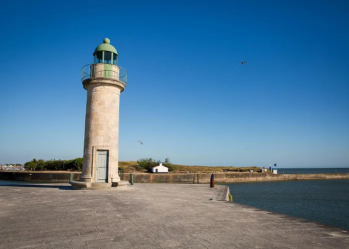 La A Vos Pied Pour 4 Personnes *